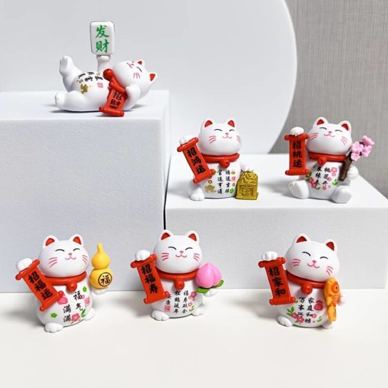 Lot de 6 mini-figurines Maneki-neko en PVC