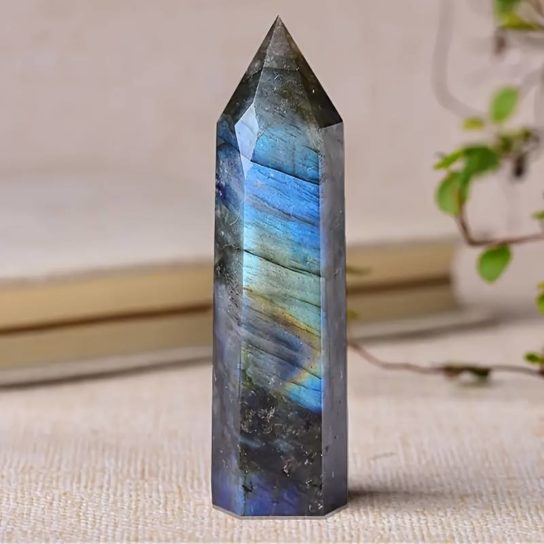 Pointe de labradorite