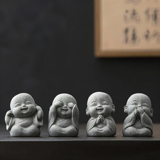 Lot de 4 petits moines décoratifs en résine