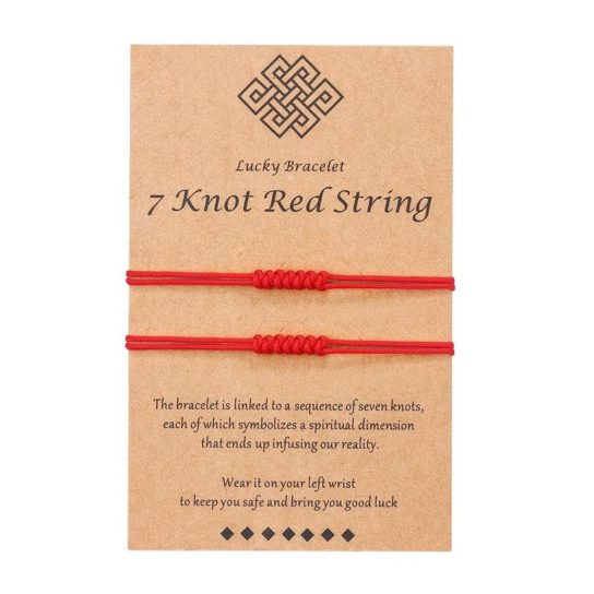Bracelets en fil rouge à sept nœuds